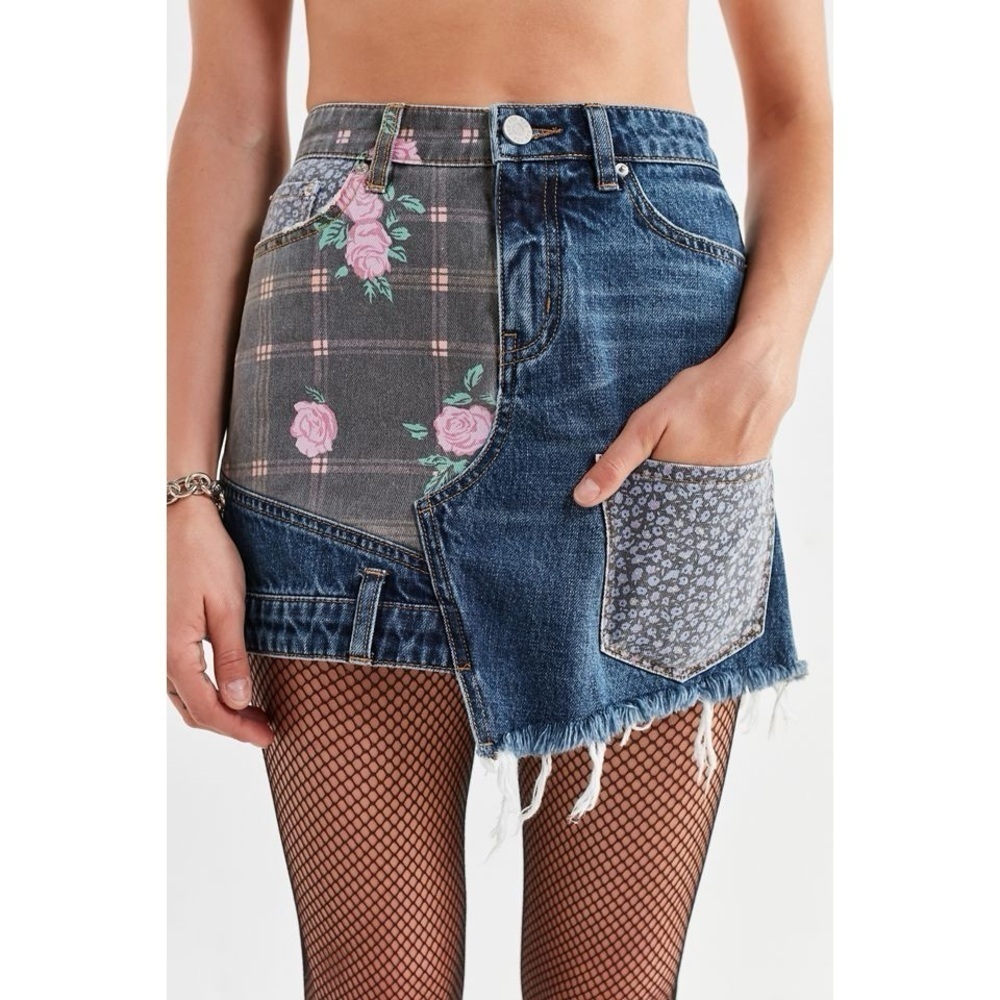 Urban Outfitterstters BDG Floral Patchwork Asymmetrical Women’s Denim Skirt Sz S